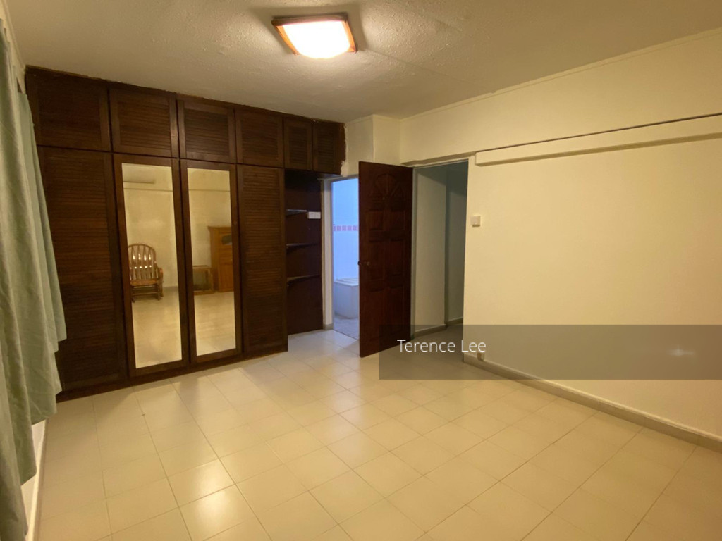 Bukit Batok Central thumbnail photo
